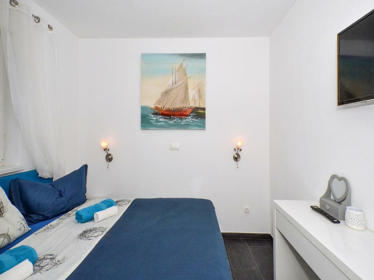 Deluxe Apartman Porto Trogir Exterior photo