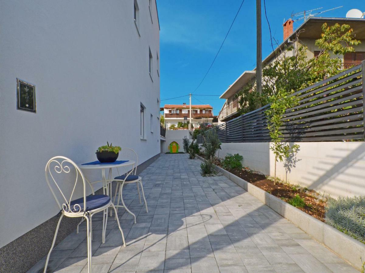 Deluxe Apartman Porto Trogir Exterior photo